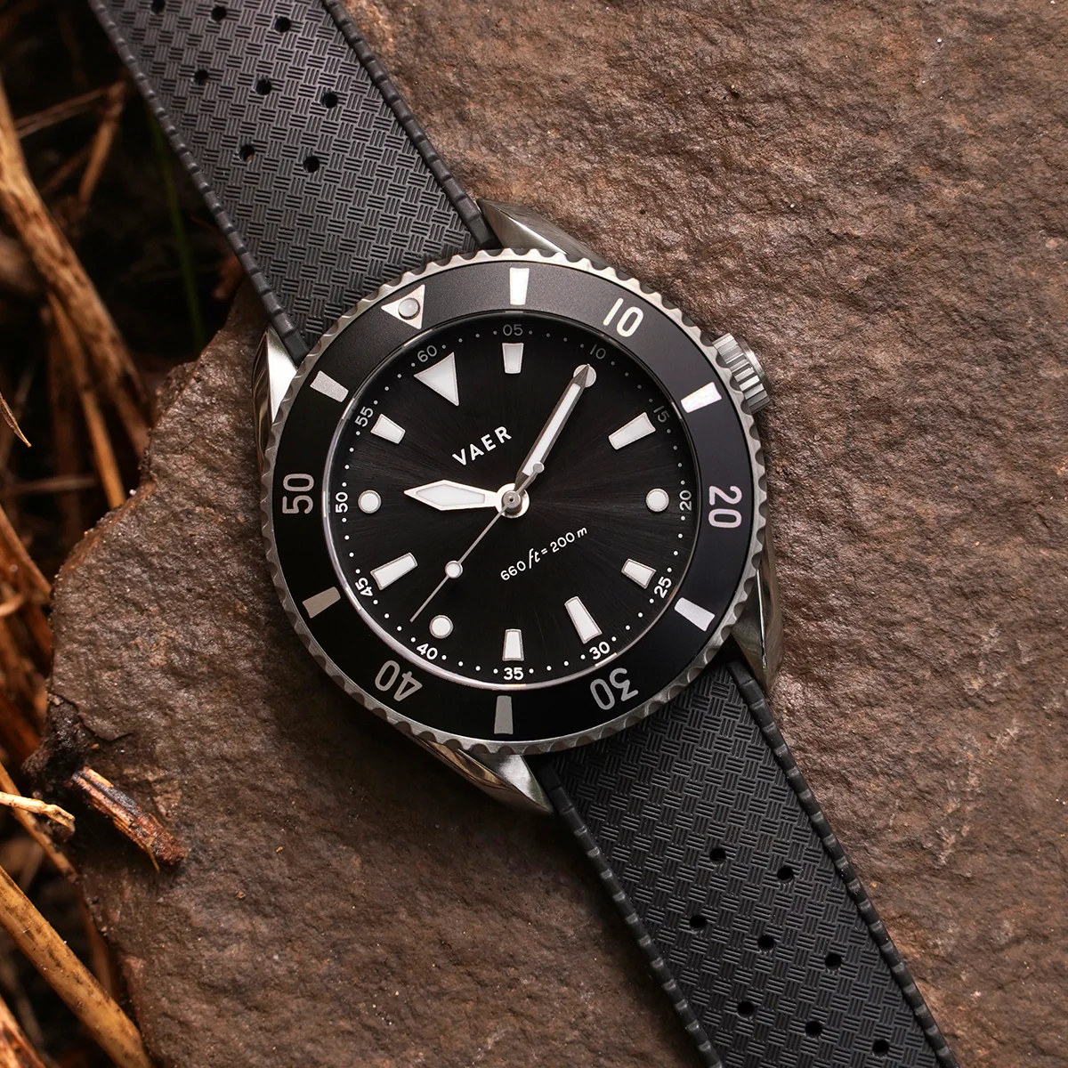 DS4 Meridian Black | No Date - Solar 42mm - Image 6