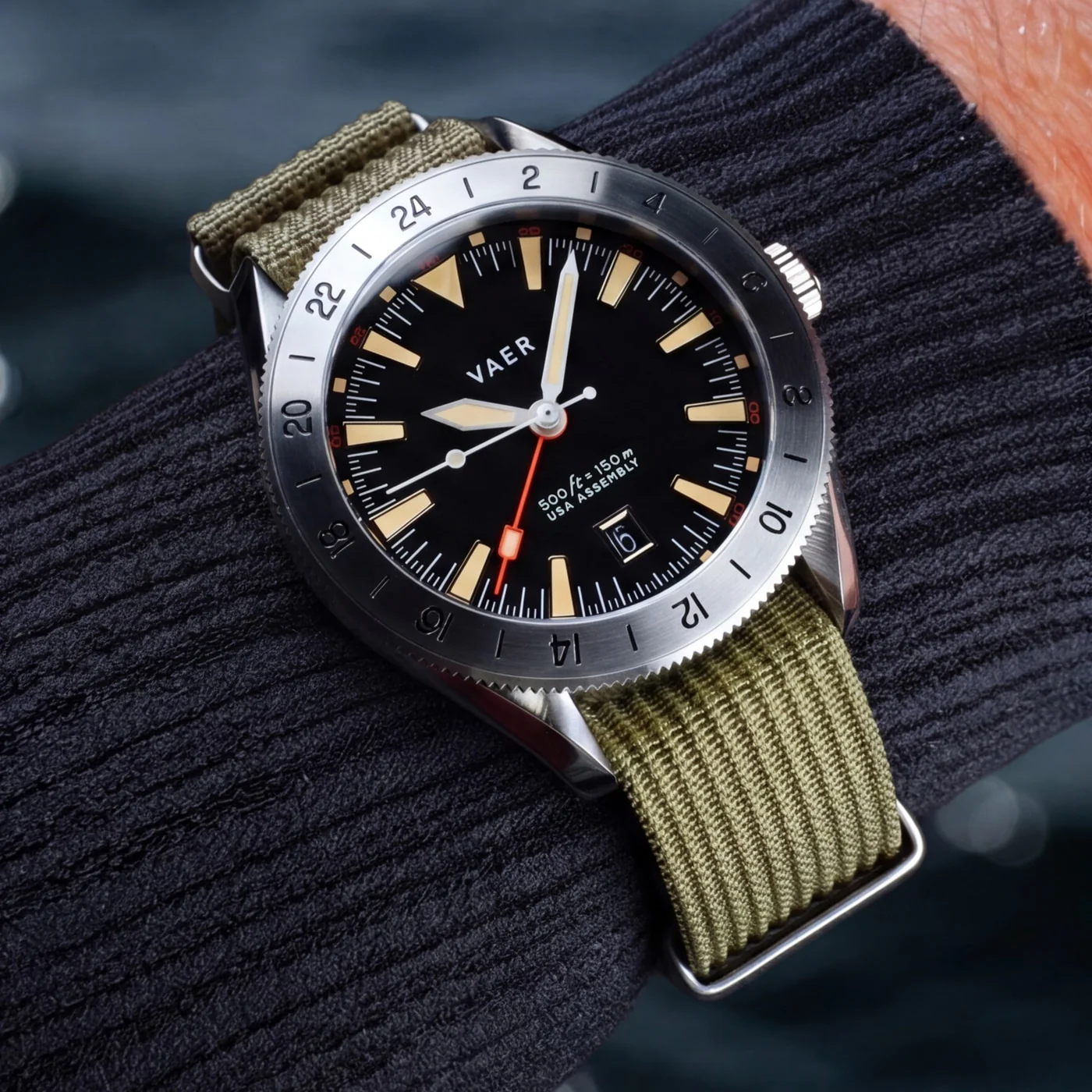 G2 Pacific Steel GMT - 42mm USA - Image 6