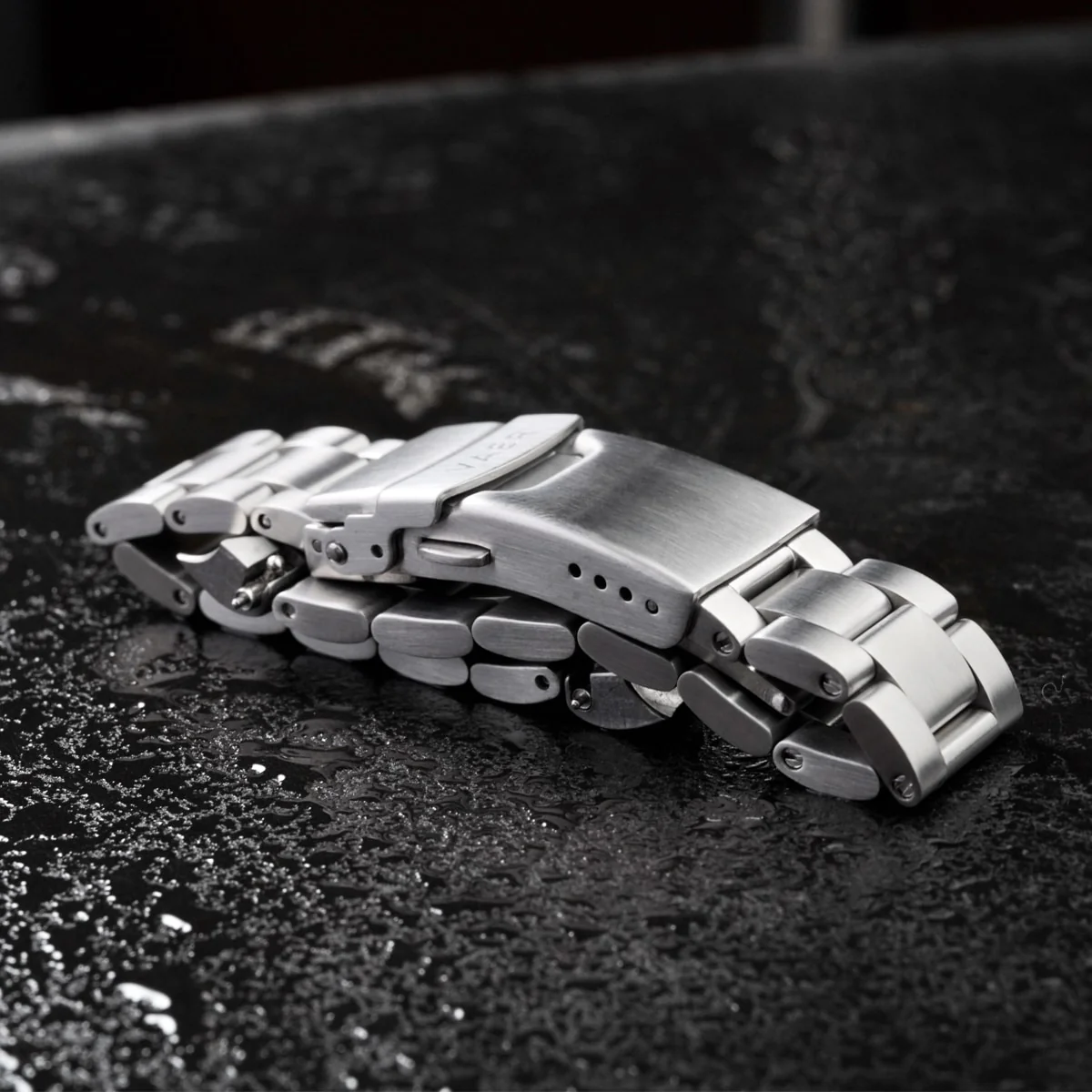 Premium Quick Release 3-Link Bracelet - Image 5