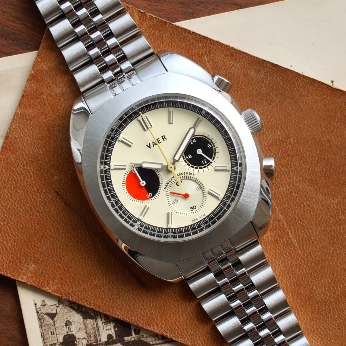 R1 Racing Chronograph Cream - 42mm USA - Image 8