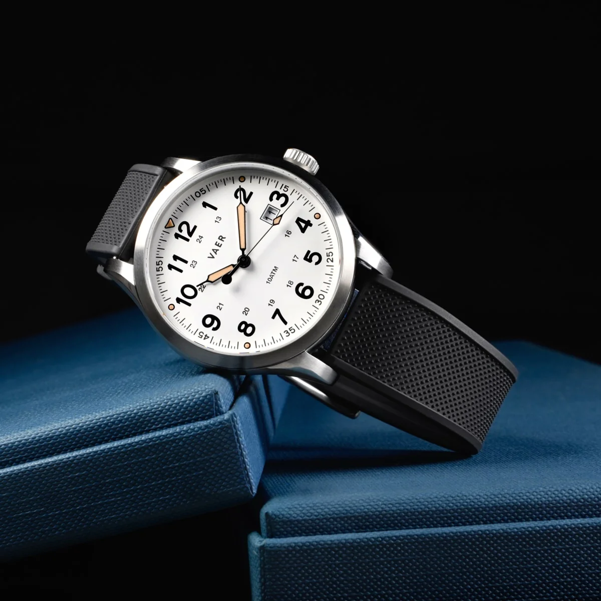 S5 Calendar Field White - 42mm Quartz - Image 5