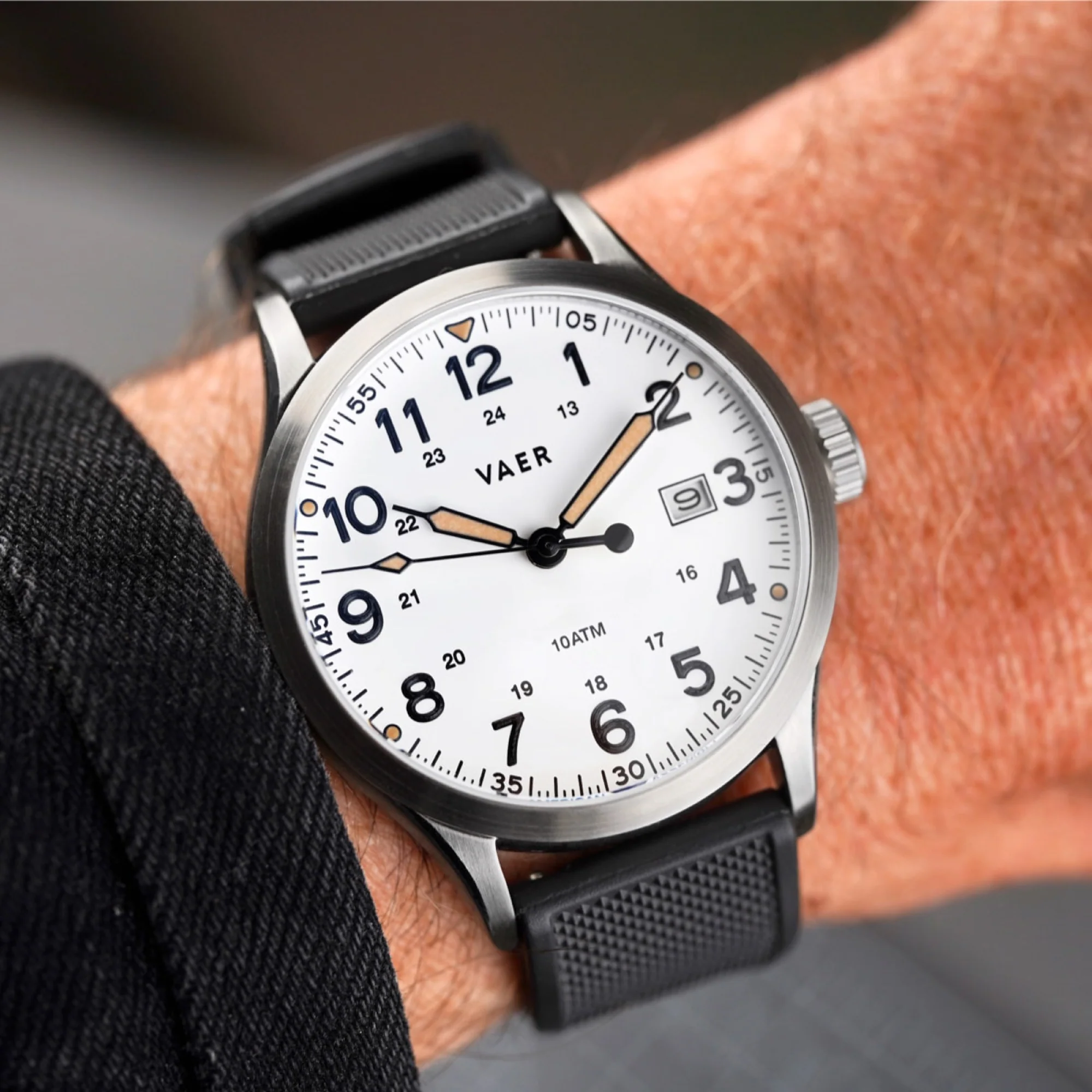 S5 Calendar Field White - 40mm Quartz - Image 5